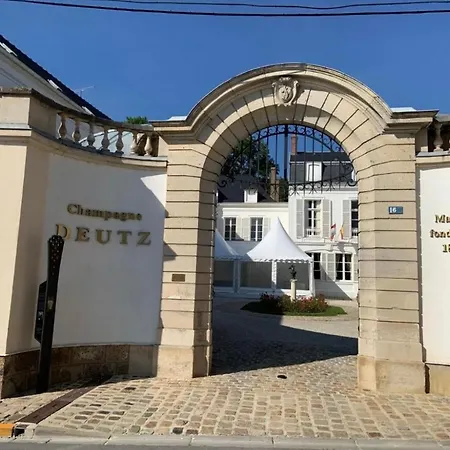 Διαμέρισμα Ay